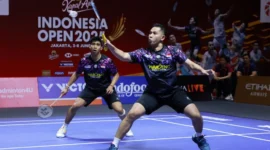 Sabar Karyaman Gutama/M. Reza Pahlevi Isfahani lolos ke perempat final Indonesia Open 2025. (Foto: PBSI)
