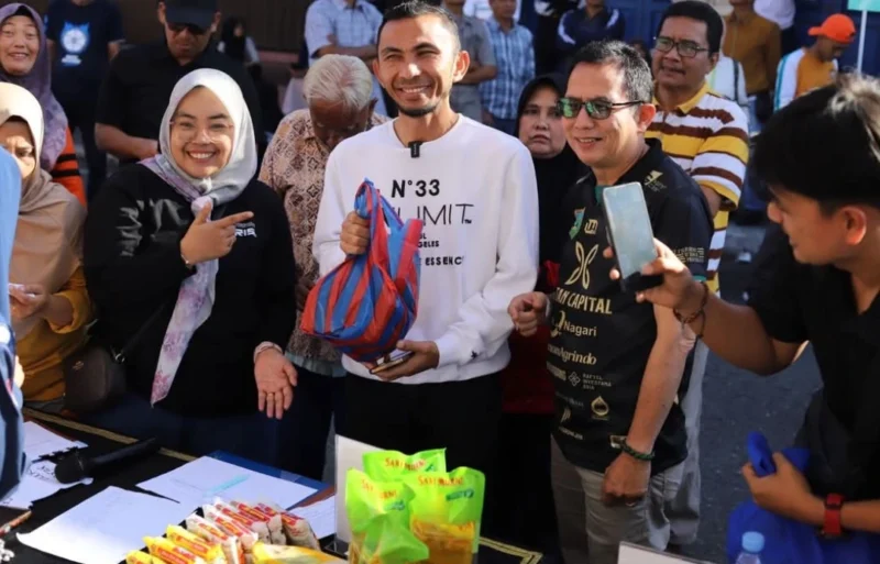 Wakil Wali Kota Padang Panjang Allex Saputra turut hadir pada kegiatan CFD Minggu (22/6/2025). (Foto: Kominfo Padang Panjang)