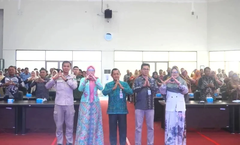Pembukaan Sosialisasi Pembinaan Arsip pada Kelurahan Tertib Arsip di Ruang Bagindo Aziz Chan, Aia Pacah, Kamis (26/6/2025). (Foto: Diskominfo Padang)