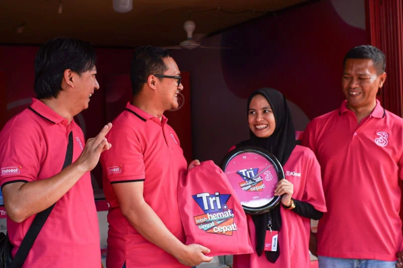 Indosat melalui brand Tri memperluas jangkauan jaringan  hingga ke pelosok daerah. (Foto: Dok. Indosat)