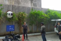 Korban ditemukan dalam kondisi tak bernyawa di basement Hotel Santika Premiere Padang, Jumat (27/6/2025) pagi. (Foto: Ist)