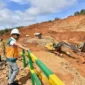 Menteri ESDM Bahlil Lahadalia mengunjungi Pulau Gag Raja Ampat dan mendengar langsung aspirasi masyarakat setempat. (Foto: Kementerian ESDM)