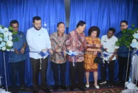 Wali Kota Padang, Fadly Amran meresmikan Dulux Experience Store di Jalan M. Yamin No.189 E, Rabu (18/6/2025). (Foto: Prokopim Padang)