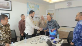 Pemko Padang menjajaki kerja sama pengolahan sampah dengan PT Awina Sinergi International. (Foto: Prokopim Padang)