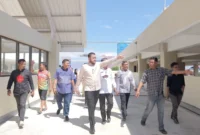 Wali Kota Padang, Fadly Amran melakukan peninjauan Pasar Raya Fase VII, Jumat (4/7/2025). (Foto: Prokopim Padang)