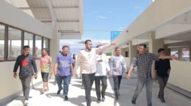 Wali Kota Padang, Fadly Amran melakukan peninjauan Pasar Raya Fase VII, Jumat (4/7/2025). (Foto: Prokopim Padang)