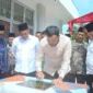 Wali Kota Padang Fadly Amran meresmikan Gedung Serbaguna Medan Nan Bapaneh Lubuk Minturun, Rabu (16/7/2025). (Foto: Prokopim Padang)