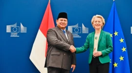 Presiden Prabowo Subianto melakukan pertemuan dengan Presiden Komisi Eropa, Ursula von der Leyen, di kantor pusat Uni Eropa Gedung Berlaymont, Brussel, Belgia, pada Minggu (13/7/2025). (Foto: BPMI Setpres)