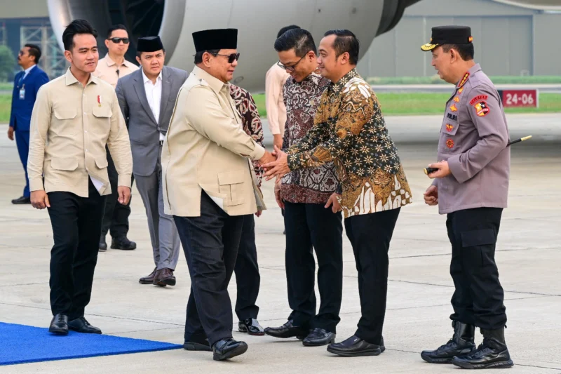 Presiden Prabowo Subianto, tiba di tanah air pada Rabu (16/07/2025), usai menuntaskan rangkaian kunjungan kerja ke sejumlah negara di kawasan Timur Tengah, Amerika Latin, dan Eropa. (Foto: BPMI Setpres)
