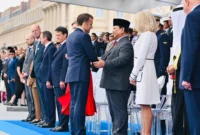 Presiden Prabowo Subianto mencatatkan sejarah sebagai Presiden RI pertama yang menjadi tamu kehormatan dalam upacara peringatan Hari Nasional Prancis atau Bastille Day, di Paris, Prancis pada Senin (14/7/2025). (Foto: BPMI Setpres)