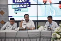Wali Kota Padang Fadly Amran memimpin rakor persiapan peringatan Hari Jadi ke-356 Kota Padang di Gedung Putih Rumah Dinas Wali Kota Padang, Rabu (23/7/2025). (Foto: Prokopim Padang)