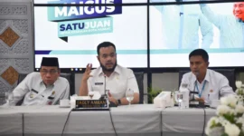 Wali Kota Padang Fadly Amran memimpin rakor persiapan peringatan Hari Jadi ke-356 Kota Padang di Gedung Putih Rumah Dinas Wali Kota Padang, Rabu (23/7/2025). (Foto: Prokopim Padang)