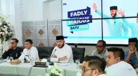 Wali Kota Padang, Fadly Amran bersilaturahmi bersama para pengurus asosiasi jasa konstruksi dan jasa konsultan se-Kota Padang, di Kediaman Resmi Wali Kota, Jumat (25/7/2025). (Foto: Prokopim Padang)