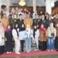 Wali Kota Pariaman Yota Balad melepas para remaja mengikuti pelatihan keterampilan di PSBR Harapan Padang Panjang, Selasa (1/7/2025). (Foto: Kominfo Pariaman)