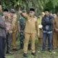 Bupati Tanah Datar Eka Putra bersama sejumlah pejabat terkait mengunjungi Nagari Jaho, Senin (14/7/2025). (Foto: Pemkab Tanah Datar)
