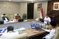 Menteri Ketenagakerjaan Yassierli menerima audiensi Wali Kota Pariaman, Yota Balad di Ruang Rapat Kerja Menaker, Jakarta, Rabu (9/7/2025). (Foto: Kominfo Pariaman)