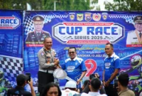 Aajang Bupati Tanah Datar Cup Race Series 2025 resmi dibuka di Sirkuit Non Permanen Lapangan Cindua Mato Batusangkar, Minggu (13/7/2025). (Foto: Prokopim Tanah Datar)