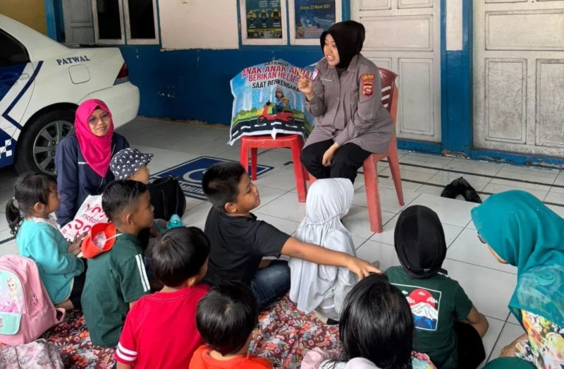 Komunitas Rappa menggelar Piknik Literasi Safety di Jalan Raya bertempat di Polres Padang Panjang. (Foto: Kominfo Padang Panjang)