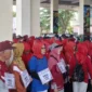 PWRI Padang menggelar jalan sehat dan aksi pungut sampah dalam rangka memperingati HUT ke-63, Sabtu (19/7/2025) pagi. (Foto: Prokopim Padang)