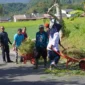 Berbagai elemen masyarakat bergotong dalam kegiatan Papatim Kasih di Kelurahan Ekor Lubuk, Rabu (16/7/2025). (Foto: Kominfo Padang Panjang)