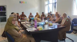 Pemko Panjang menggelar rakor bersama BBPOM Padang rangka persiapan penilaian Kota Aman Pangan pada Oktober 2025, Selasa (22/7/2025). (Foto: Kominfo Padang Panjang)