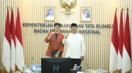 Bupati Dharmasraya Annisa Suci Ramadhani bersama Ketua Satgas Reforma Agraria Nasional Nusron Wahid. (Foto: Pemkab Dharmasraya)