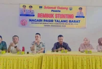 Kegiatan Rembuk Stunting Nagari Pasir Talang Barat, Kabupaten Solsel, Jumat (25/7/2025). (Foto: Humas Pemkab Solsel)