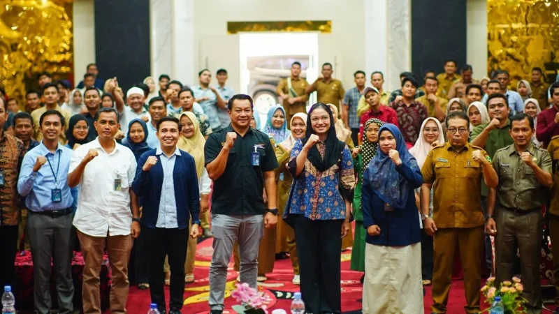 Pemkab Dharmasraya bekerja sama dengan PT Bank Mandiri (Persero) Tbk menggelar pembekalan bagi pengurus dan pengawas Koperasi Desa Merah Putih (KDMP) se-Kabupaten Dharmasraya, Selasa (29/7/2025). (Foto: Pemkab Dharmasraya)