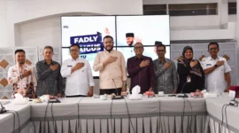 Wali Kota Padang Fadly Amran menerima kunjungan KPU Padang di Gedung Putih Rumah Dinas Wali Kota, Rabu (16/7/2025). (Foto: Prokopim Padang)
