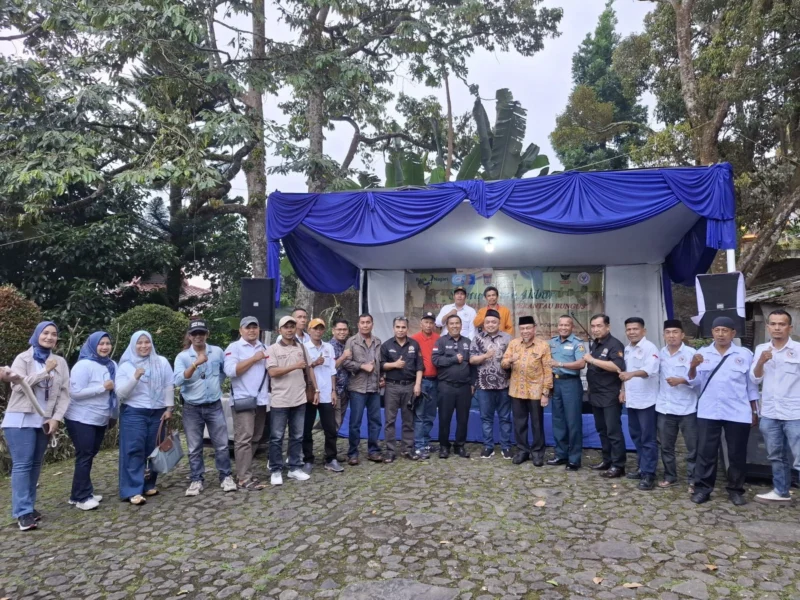 Wakil Wali Kota Padang menghadiri acara Silaturahmi Akbar Perkumpulan Keluarga Perantau Bungus di Kota Bogor, Selasa (1/7/2025). (Foto: Prokopim Padang)