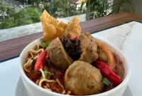 Whiz Prime Hotel menghadirkan Bakso Begadang yang siap memberikan pengalaman kuliner berbeda dari biasanya. (Foto: Ist)