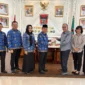 Wakil Wali Kota Padang, Maigus Nasir menerima audiensi dari BRAC International Indonesia di ruang kerjanya di Balai Kota Padang, Aie Pacah, Kamis (17/7/2025). (Foto: Prokopim Padang)