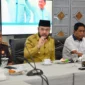 Wali Kota Padang Fadly Amran bersama unsur Forkopimda menghadiri secara virtual peluncuran Kelembagaan Koperasi Desa/Kelurahan Merah Putih oleh Presiden Prabowo Subianto, Senin (21/7/2025). (Foto: Prokopim Padang)