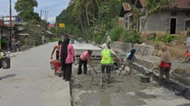 Progres perbaikan jalan Payakumbuh–Lintau sudah 50 persen. (Foto: ADPSB)
