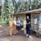 Pemkab Dharmasraya menyalurkan bantuan rehab rumah, jaminan BPJS gratis, dan insentif ibu hamil sebagai langkah nyata perlindungan sosial bagi masyarakat. (Foto: Pemkab Dharmasraya)
