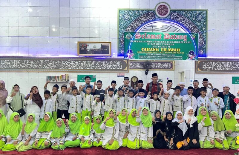 Camat Lubeg Nofiandi Amir membuka Semarak Muharram Remaja Masjid se-Kelurahan Koto Baru Nan XX di Masjid Syuhada, Sabtu (19/7/2025). (Foto: Ist)