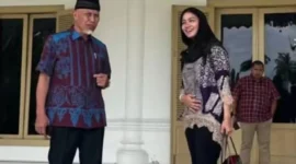 Gubernur Sumbar Mahyeldi saat menerima kunjungan Bupati Dharmasraya Annisa Suci Ramadhani di Gubernuran. (Foto: Ist)