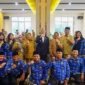 Bupati Dharmasraya, Annisa Suci Ramadhani melantik 18 pejabat administrator dan pengawas di lingkungan Pemkab Dharmasraya, Selasa (22/7/2025). (Foto: Pemkab Dharmasraya)