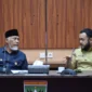 Wali Kota Padang Fadly Amran menemui Gubernur Sumbar Mahyeldi Ansharullah, di Ruang Rapat Istana Gubernur, Selasa (22/7/2025). (Foto: Prokopim Padang)