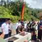 Kepala BNPB Letjen Suharyanto didampingi Wagub Sumbar Vasko Ruseimy meresmikan jalan di kawasan Lubuk Mato Kuciang dan Jembatan Tanjung–Tanah Bato. (Foto: ADPBS)