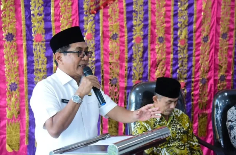 Bupati Padang Pariaman, John Kenedy Azis meminta dukungan Komisi VIII DPR RI untuk percepatan penyelesaian pembangunan Embarkasi Haji Sumbar. (Foto: Diskominfo Padang Pariaman)