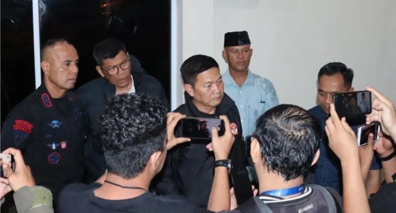 Wakapolda Sumbar, Brigjen Pol Solihin memberikan keterangan pers kepada wartawan. (Foto: Ist)