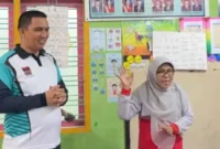 Camat Lubeg Andi Amir meninjau PAUD Mawar Jingga di Kelurahan Tanjung Aua Nan XX, Rabu (30/7/2025). (Foto: Ist)