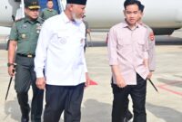 Gubernur Sumbar Mahyeldi menyambut kedatangan Wapres Gibran Rakabuming Raka di BIM, Rabu (30/7/2025). (Foto: IG @humas.sumbar)