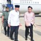 Gubernur Sumbar Mahyeldi menyambut kedatangan Wapres Gibran Rakabuming Raka di BIM, Rabu (30/7/2025). (Foto: IG @humas.sumbar)