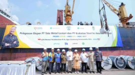 Menteri Perindustrian Agus Gumiwang Kartasasmita pada acara Pelepasan Ekspor Produk Baja Lapis PT Tata Metal Lestari ke AS, di Pelabuhan Tanjung Priok, Jakarta, Jumat (18/7/2025). (Foto: Kemenperin)