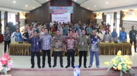 Kegiatan edukasi literasi keuangan kepada pelaku UMKM, nelayan, dan pelaku pariwisata di Kabupaten Kepulauan Mentawai, Kamis (10/7/2025). (Foto: OJK Sumbar)