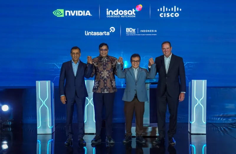 Komdigi meluncurkan AI Center of Excellence bersama Indosat, Cisco, dan NVIDIA untuk memperkuat daya saing, kedaulatan digital, dan akses AI merata. (Foto: Indosat)