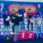 Siswa SMAN 10 Padang, Bagas Kandano Andara berhasil meraih posisi pertama kategori Bracket Time pada Drag Race Pro7 WF 2025 di Lanud Sutan Sjahrir, Padang, Minggu (20/7/2025). (Foto: Ist)
