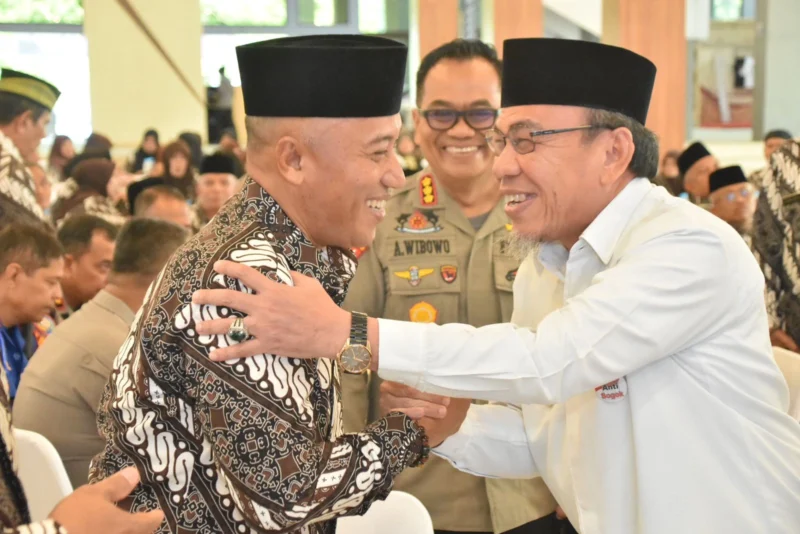 Wawako Padang Maigus Nasir menghadiri syukuran HUT ke-26 PP Polri Cabang Padang di Gedung Pertemuan Polresta Padang, Rabu (16/7/2025). (Foto: Prokopim Padang)